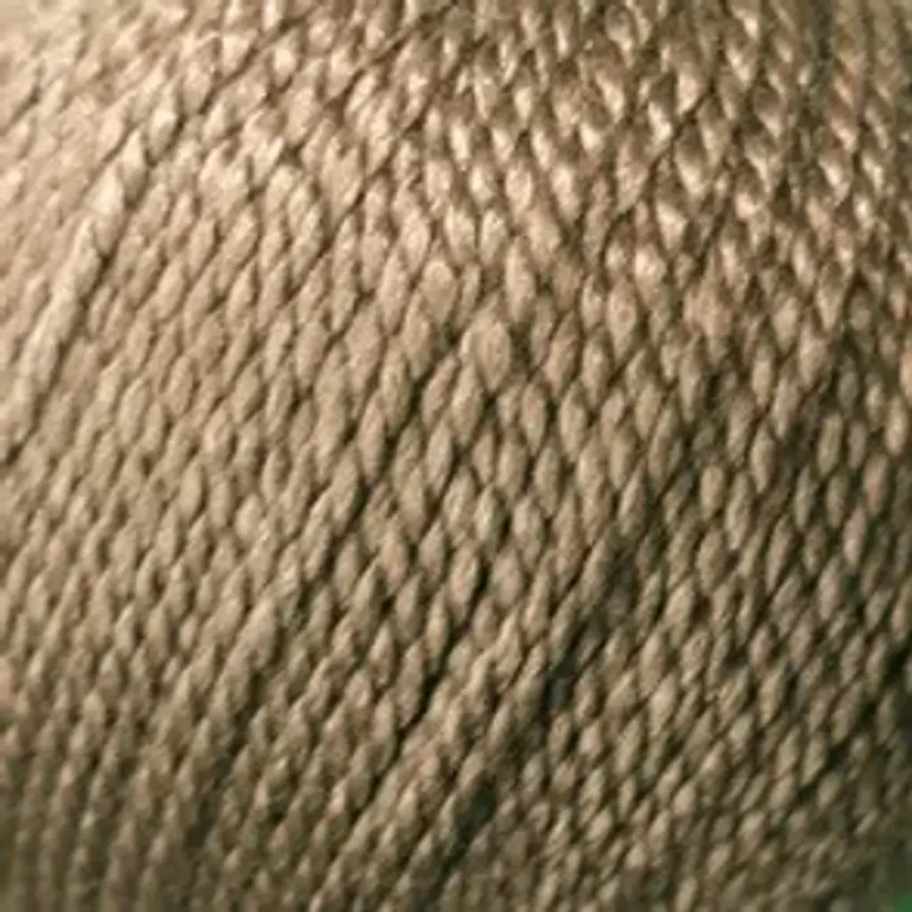 Gathering Yarn Vera