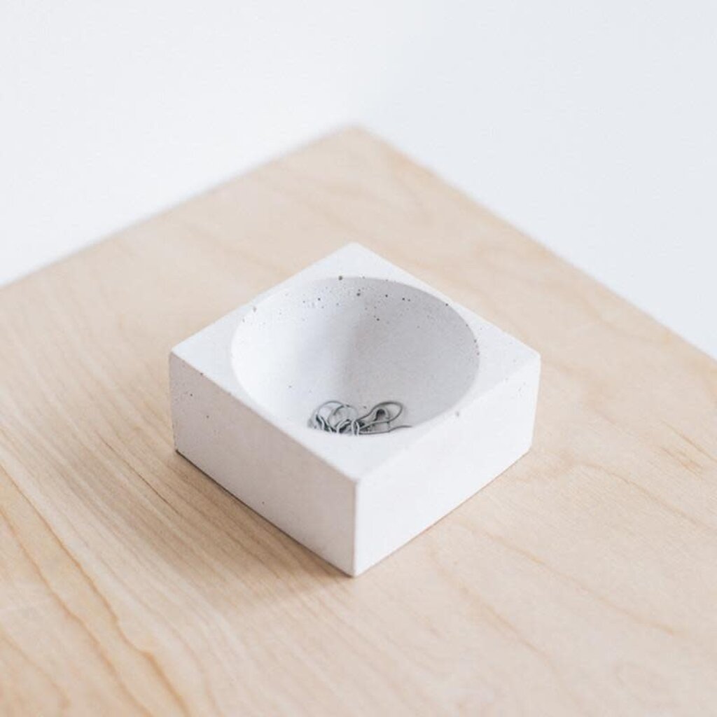 Concrete Notions Dish