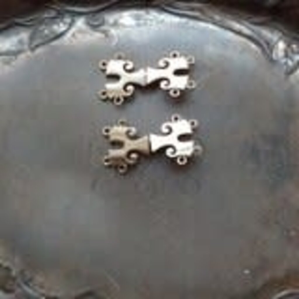Runa Clasp