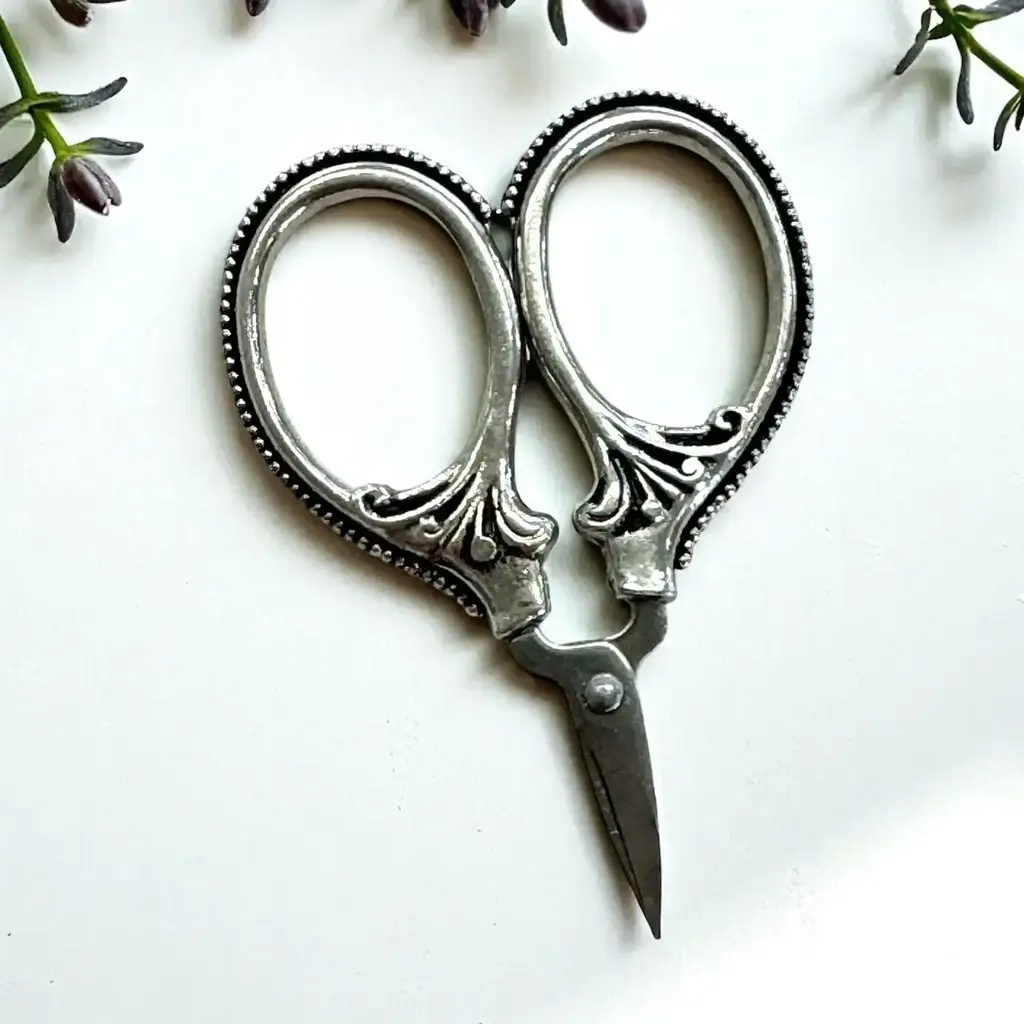 Firefly Notes Petite Thread Snips