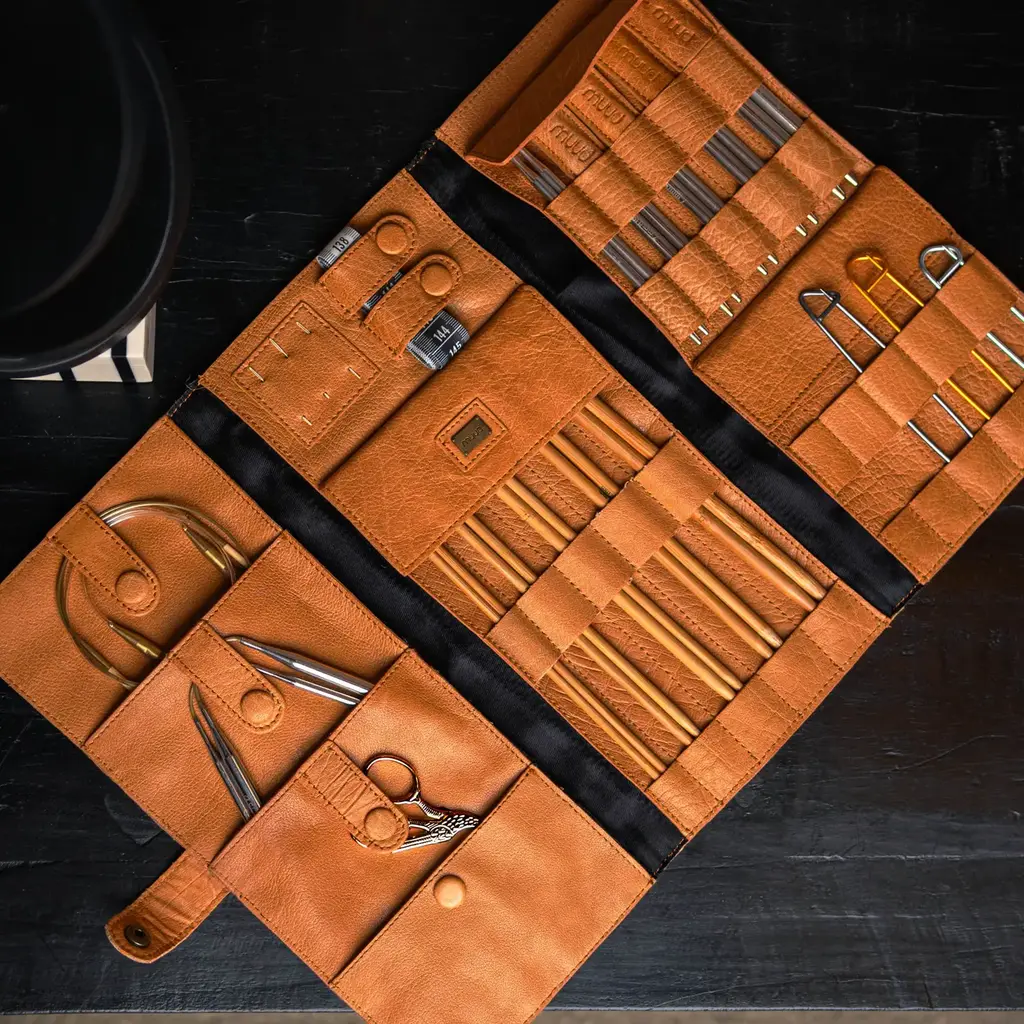 muud Lucy Needle Case Whisky