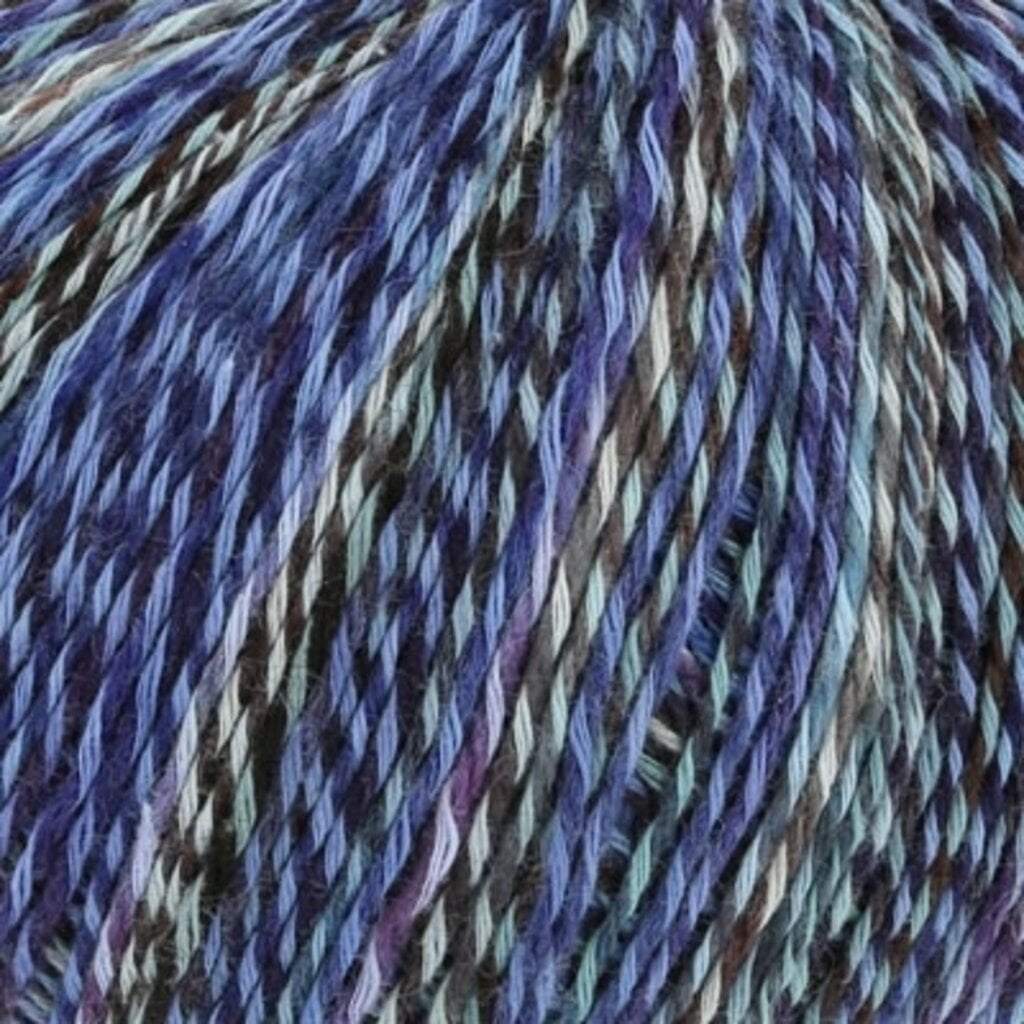 Wool Addicts Footprints