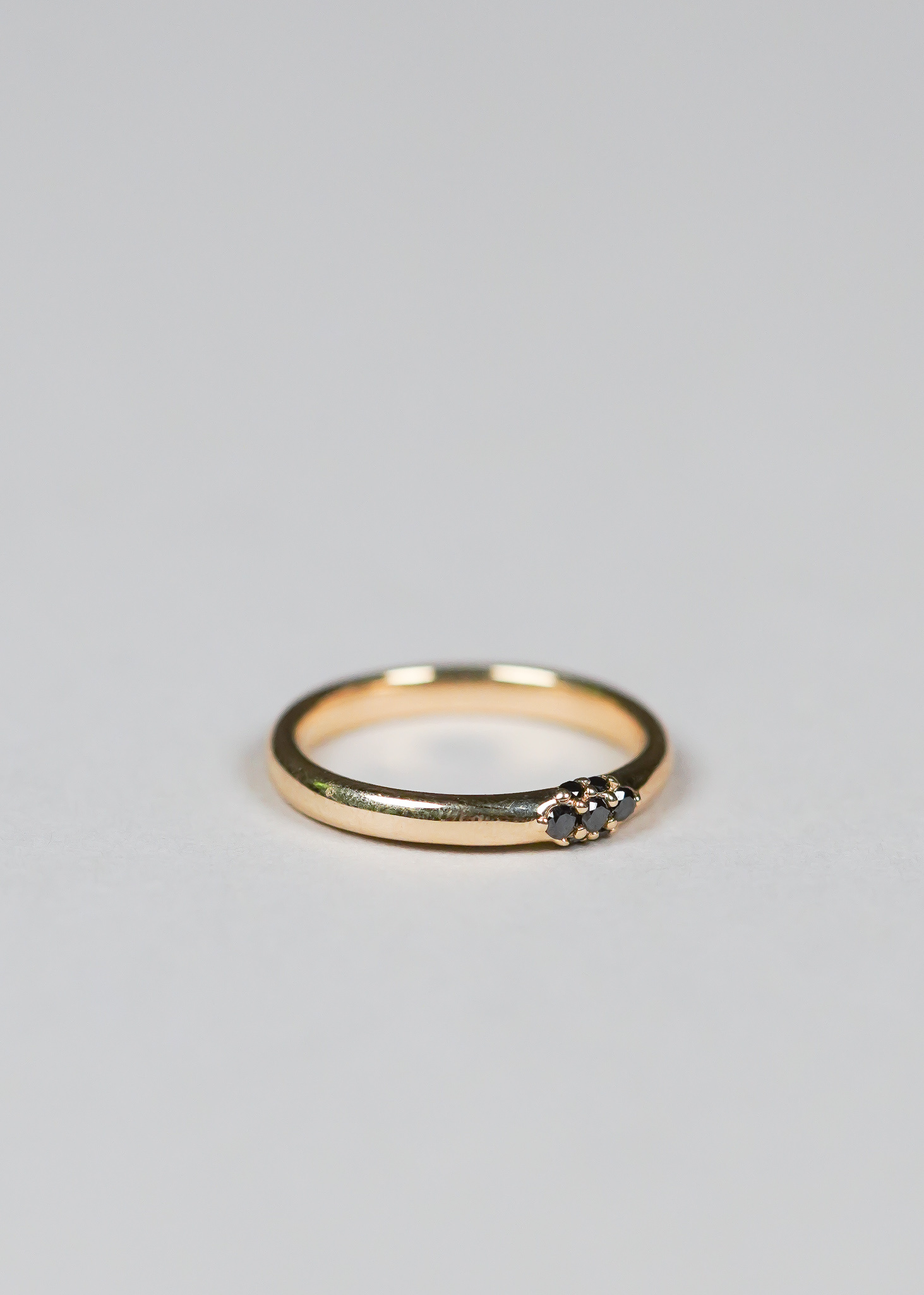 Asrai Garden Anna Sheffield Single Cluster Black Diamond Band