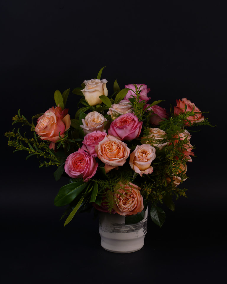 Asrai Garden Valentine's Day Rose Bouquet: 1 Dozen