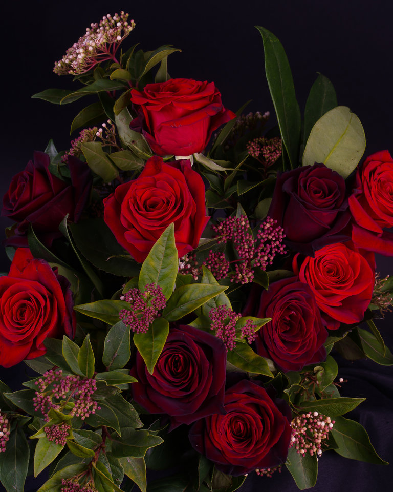 Asrai Garden Valentine's Day Rose Bouquet: 1 Dozen