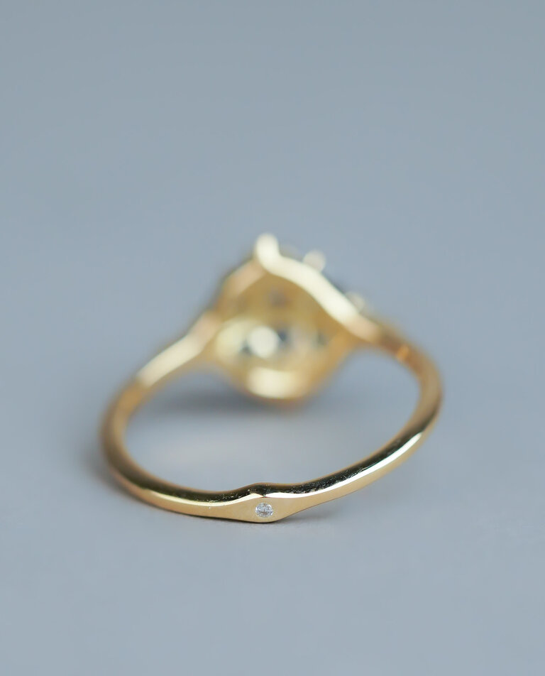 Artëmer Artëmer Teal Sapphire Cluster Ring