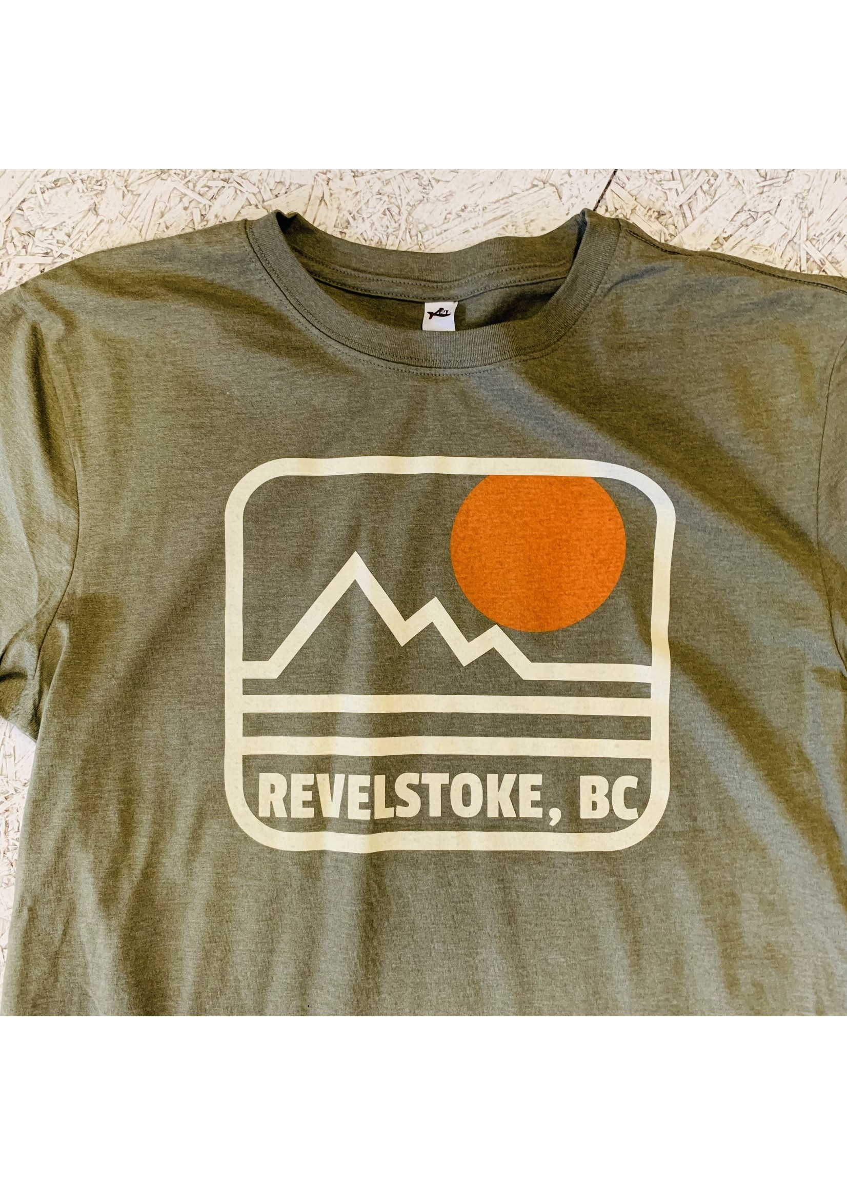 Trading Co. Revelstoke - Retro Tee