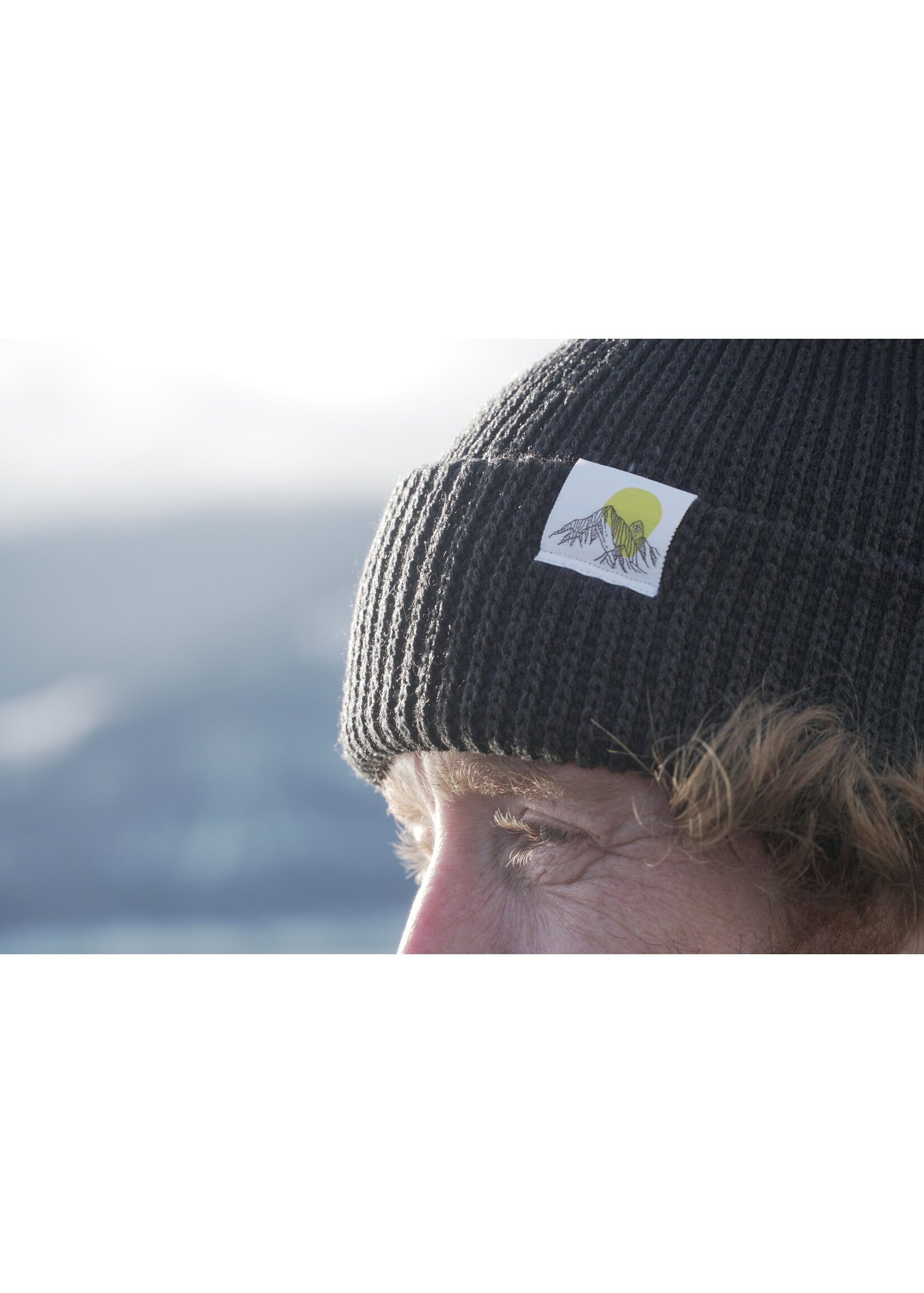Trading Co. Revelstoke - Mtns. Calling Beanie