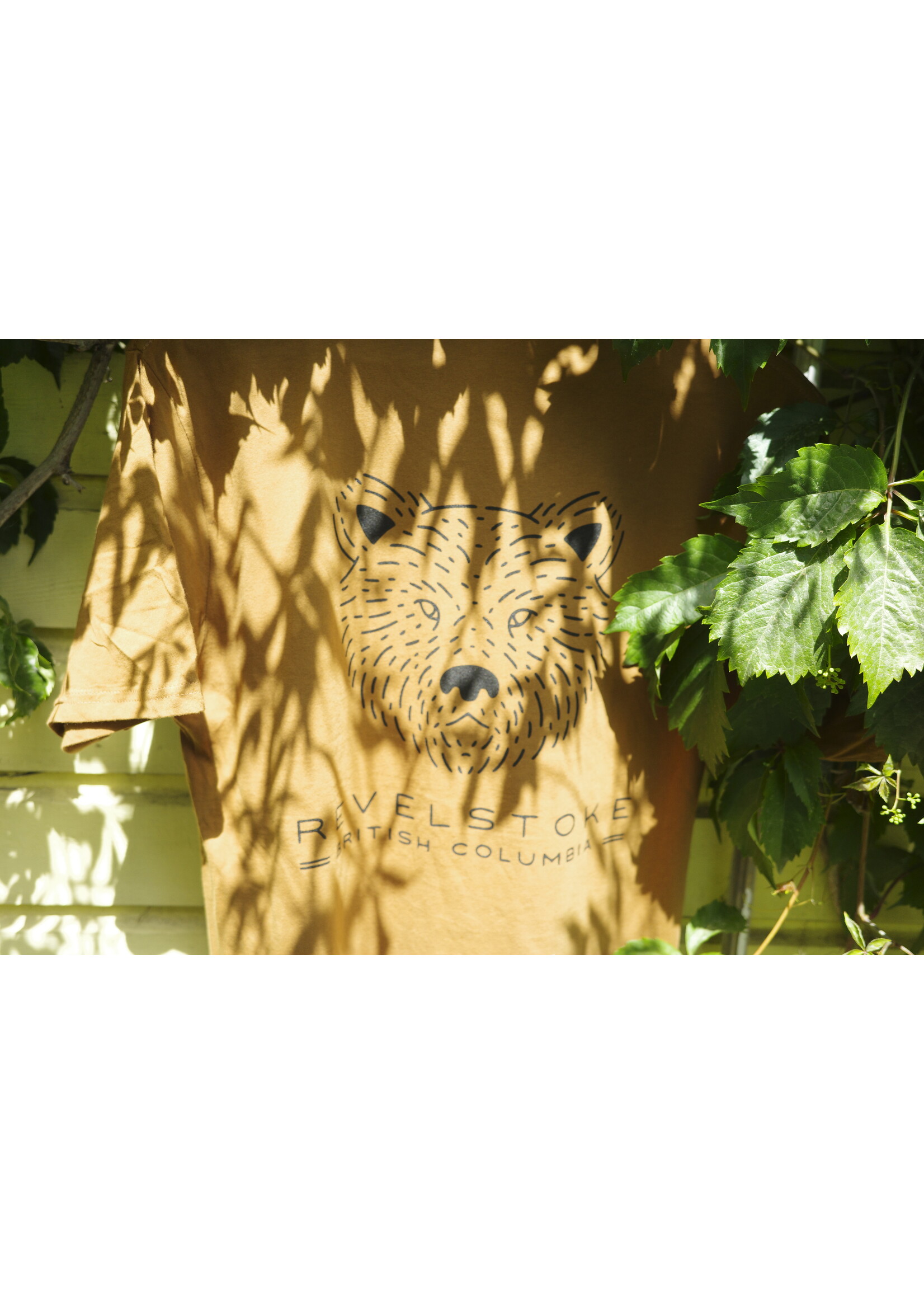 Trading Co. Revelstoke - Flash Bear Tee