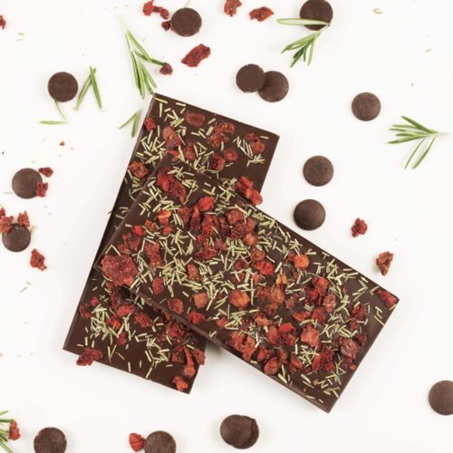 Dark chocolate bar with strawberries and rosemary - Couleur Chocolat 90g 