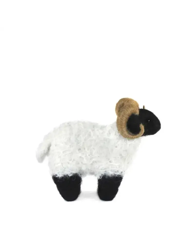 Lanart Alpaca/Faire Blackface Ram
