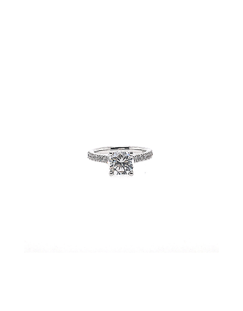 Solitaire engagement ring