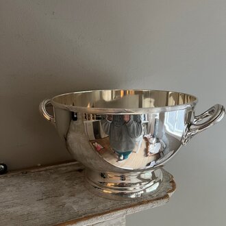 Hotel Silver LTD Vintage Pedestal Bowl 9"D