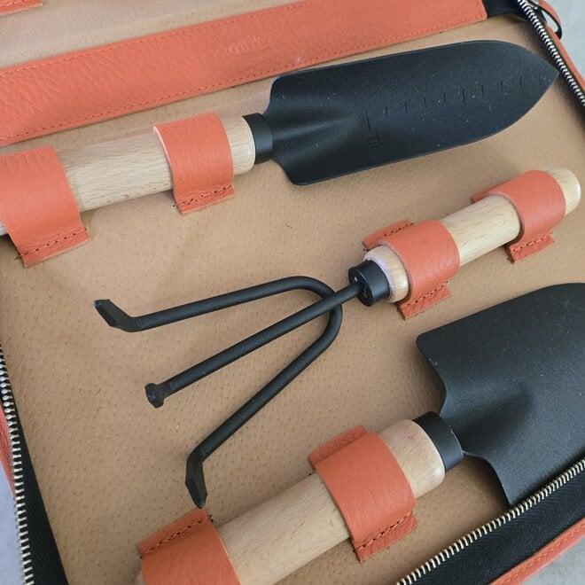 Garden Tools - East Hampton Gardens
