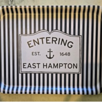 Muddy Dog Entering East Hampton Tray  - Large