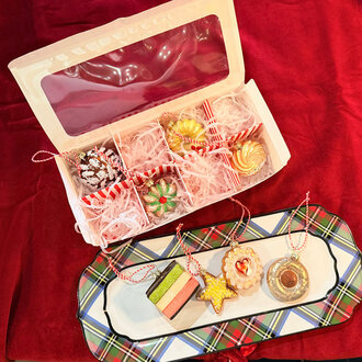 Fresh Baked -Boxed Set of 8  Orns w/ Tray