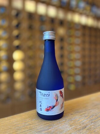 Tozai "Living Jewel" Junmai Sake (300mL)