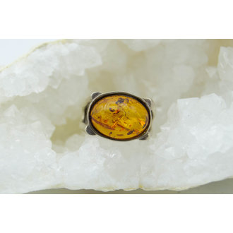 Amber Ring - Pin