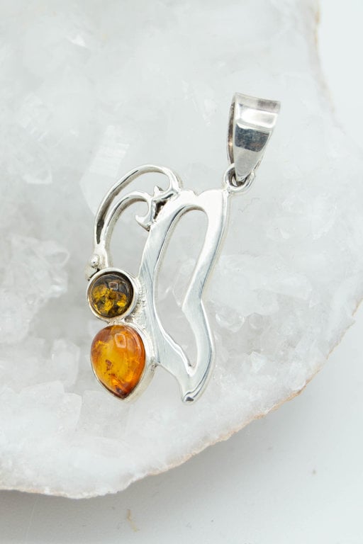 Amber Pendant - Papillon