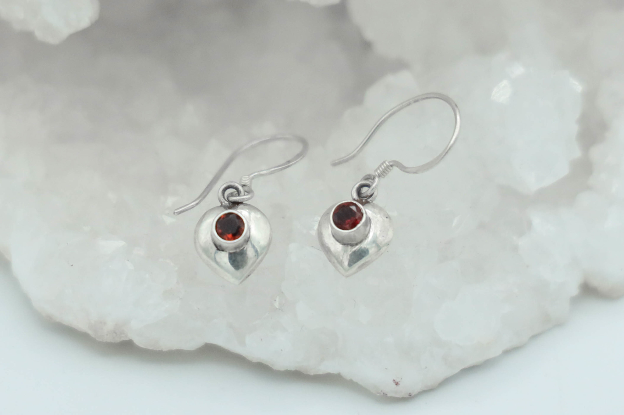Garnet Earrings - Coeur