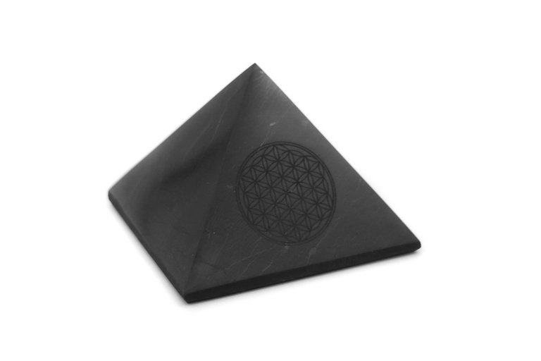 Shungite pyramide - Fleur de vie