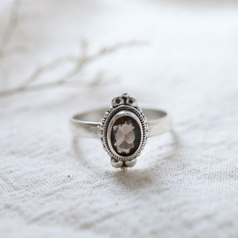 Smoky Quartz ring - Coquille