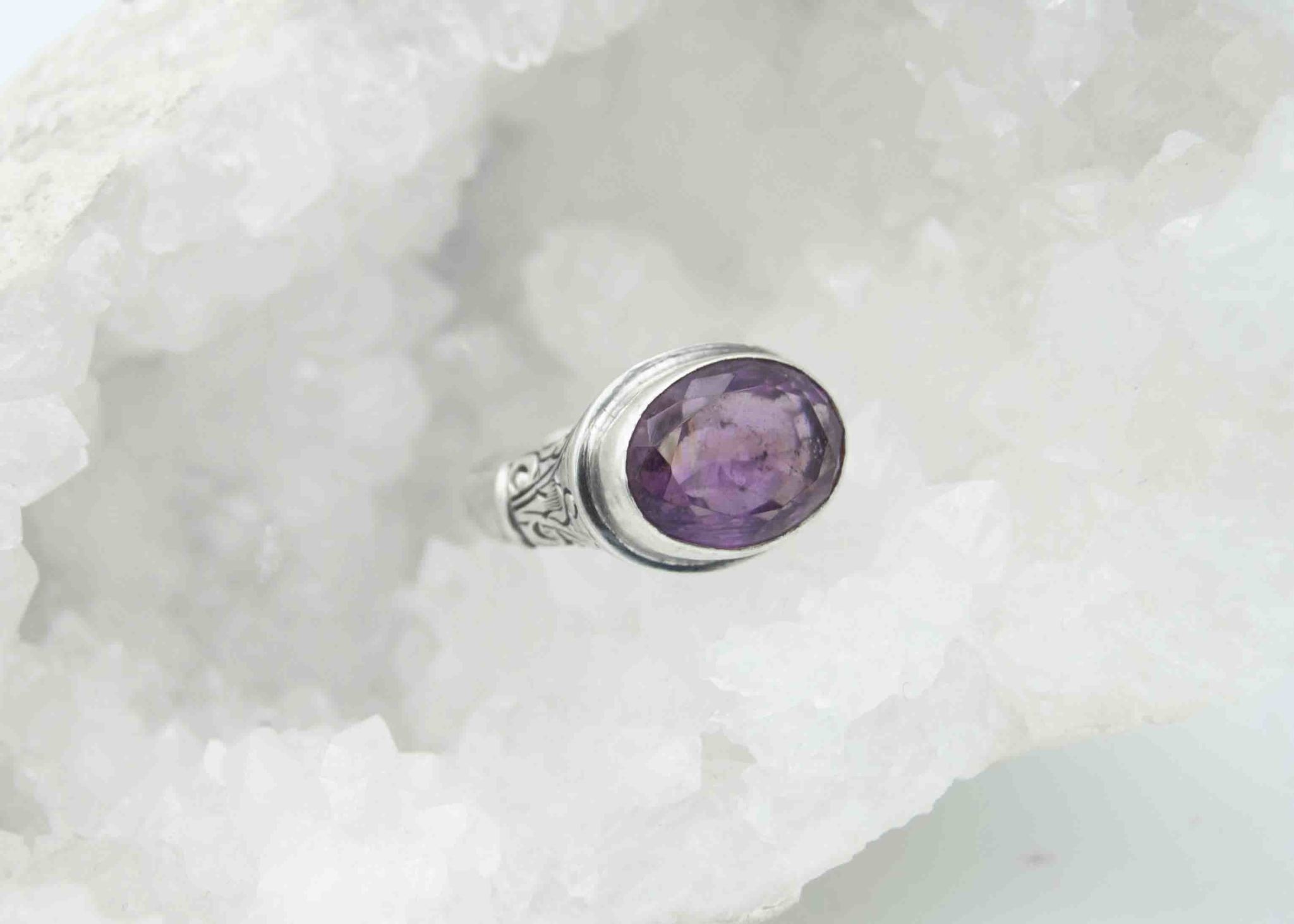 Amethyst Ring - Orchidée