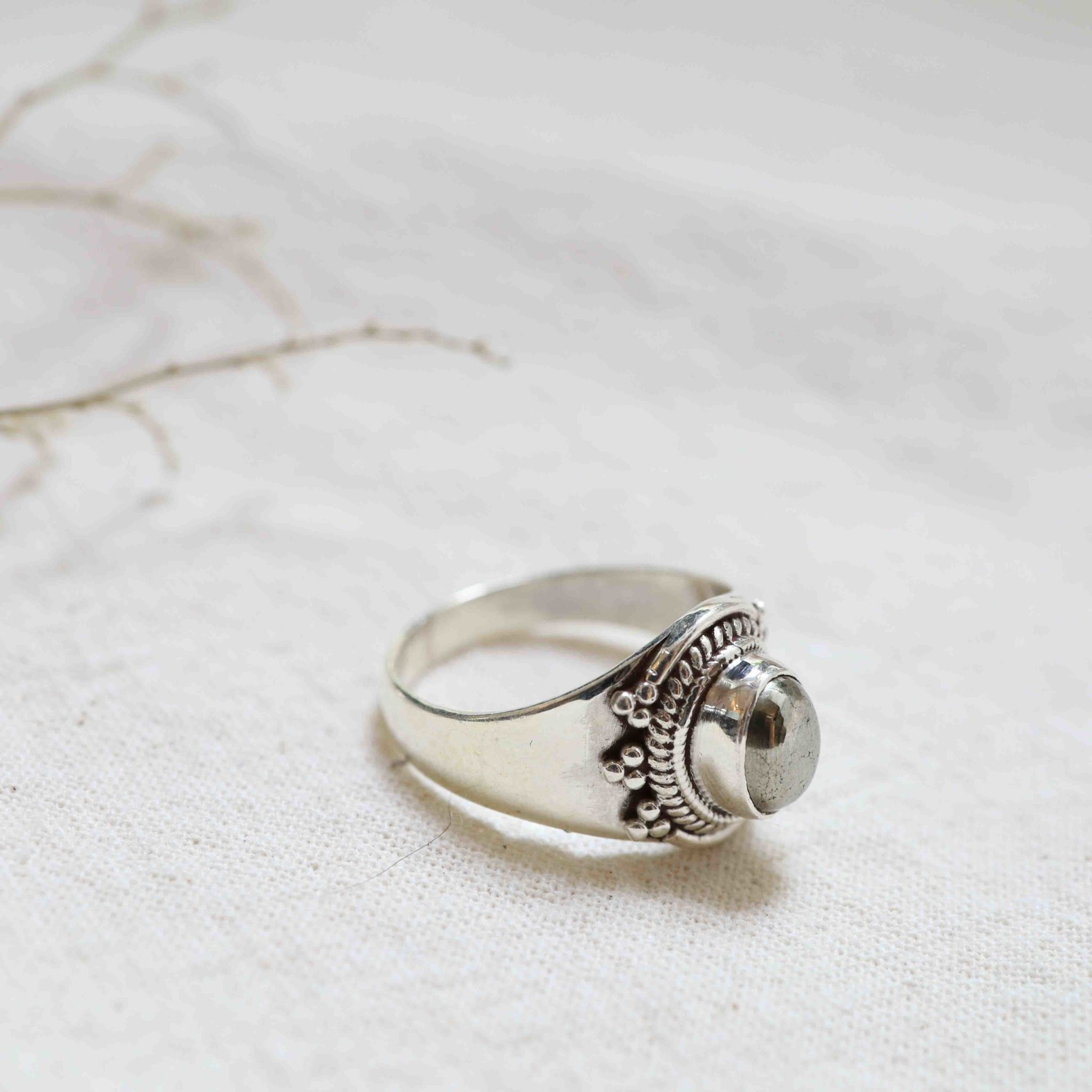 Bague Pyrite Solaire Pierres D Ailleurs