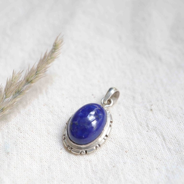 Lapis Lazuli Pendant - Classique