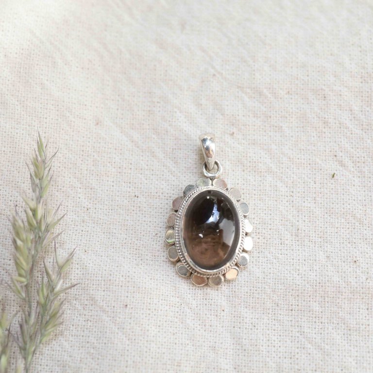 Smoky Quartz Pendant - Marguerite