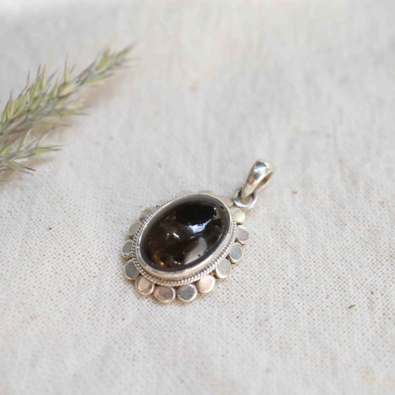 Smoky Quartz Pendant - Marguerite