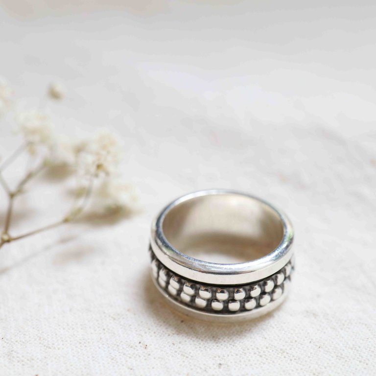 Silver Ring - Pois