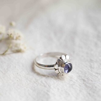 Bague Iolite - Marguerite Bague Iolite - Marguerite