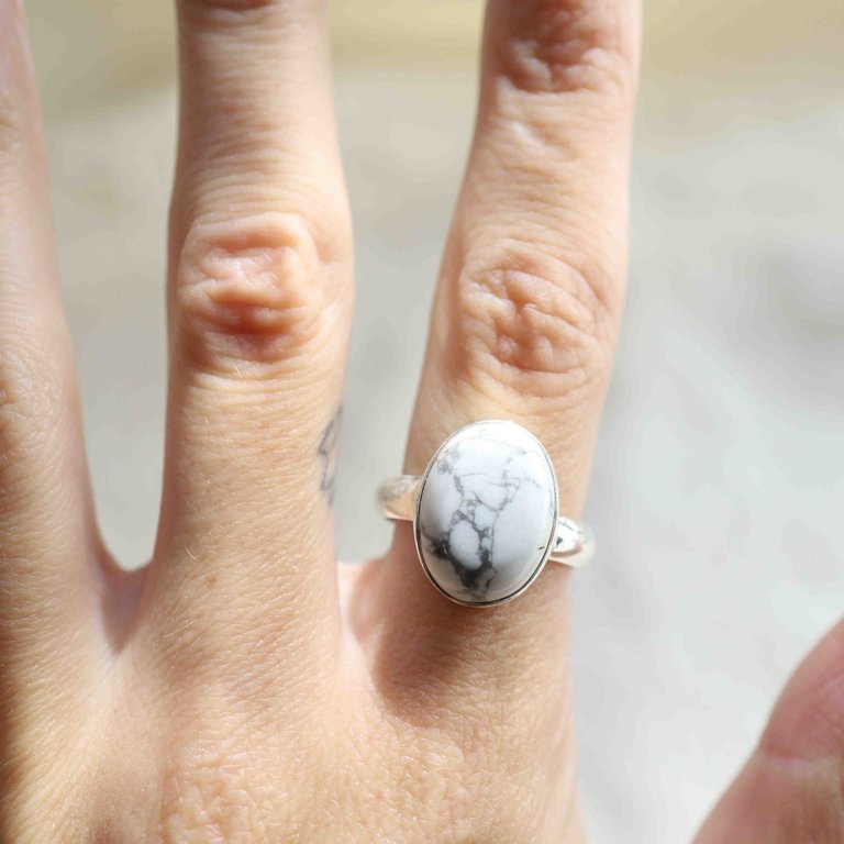 Bague Howlite Simple (L)