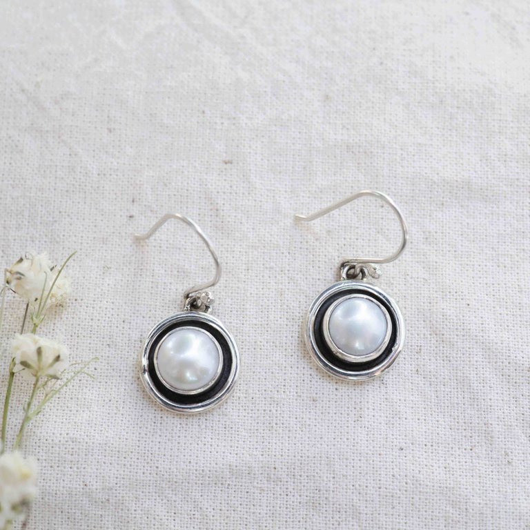 Pearl Earrings - Neige