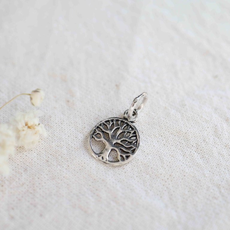 SILVER TREE OF LIFE PENDANT