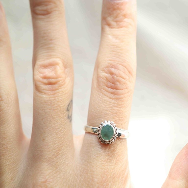 Emerald Ring - Dahlia