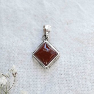 Carnelian Pendant - Feu Carnelian Pendant - Feu