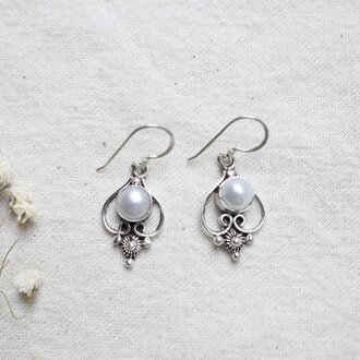 Pearl Earrings - Vénus