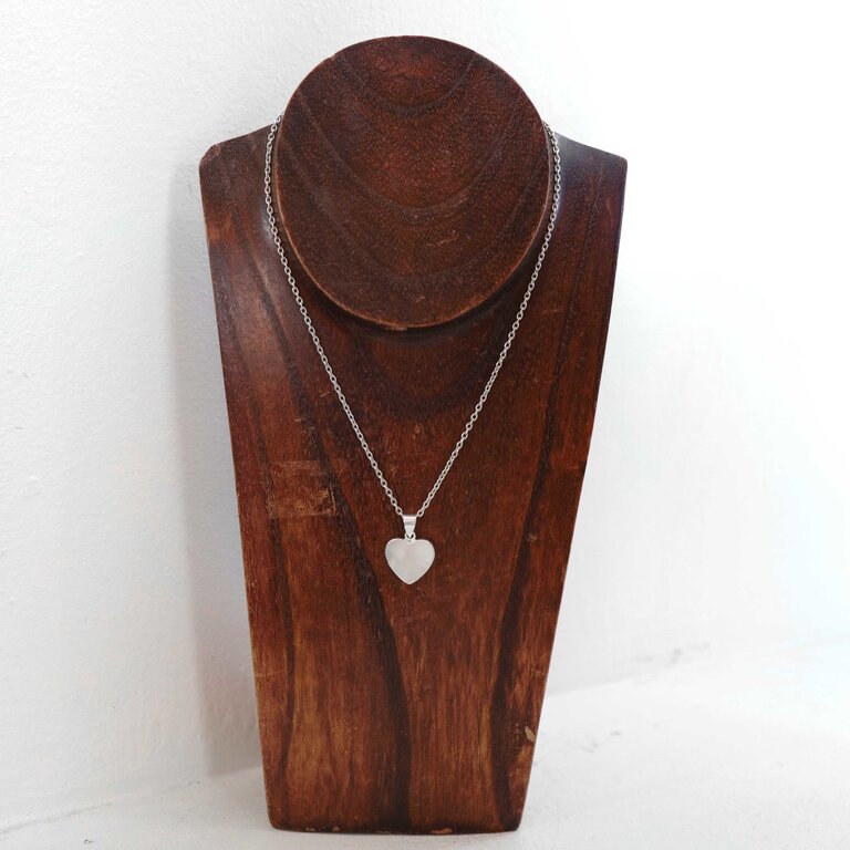 Nacre Pendant - Coeur