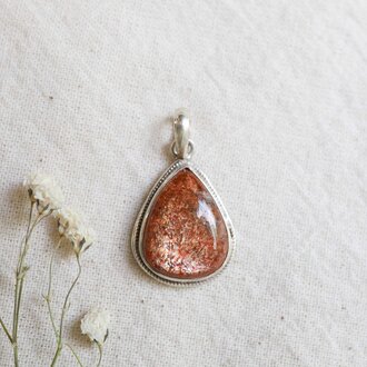 Sunstone Pendant - Goutte Sunstone Pendant - Goutte