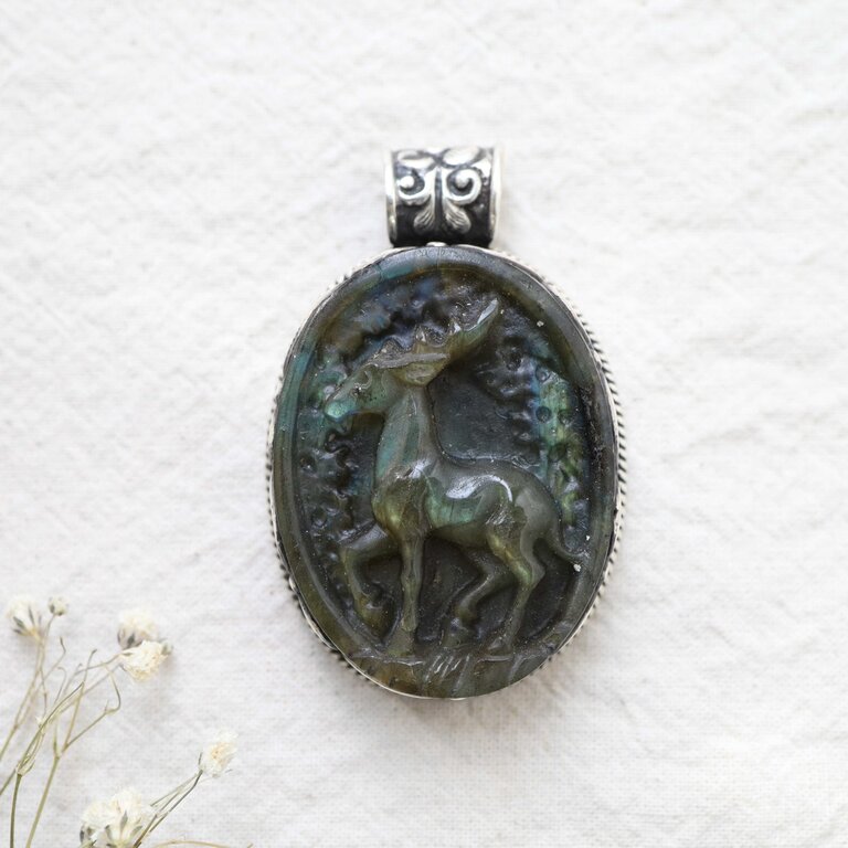 Pendentif Labradorite - Cerf