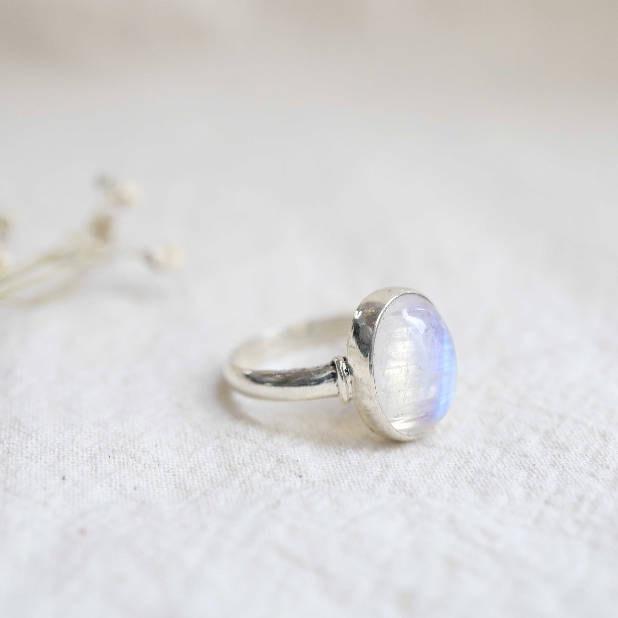 Rainbow moonstone ring - Classique - Pierres D'ailleurs