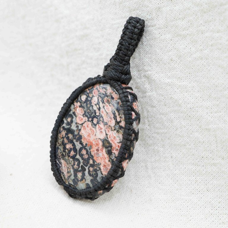 Leopardskin Jasper Pendant Macrame - Jungle