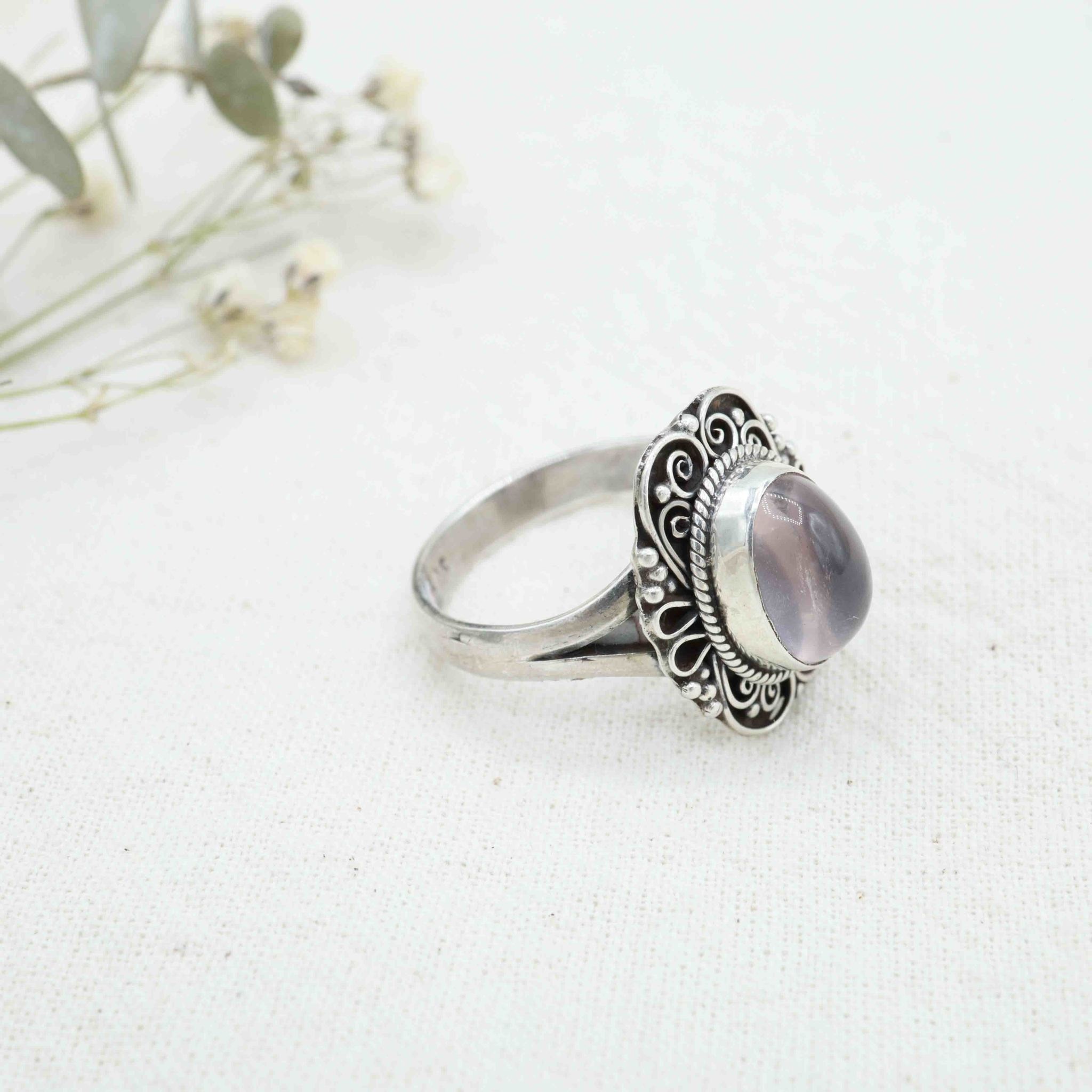 Rose quartz ring - Iris