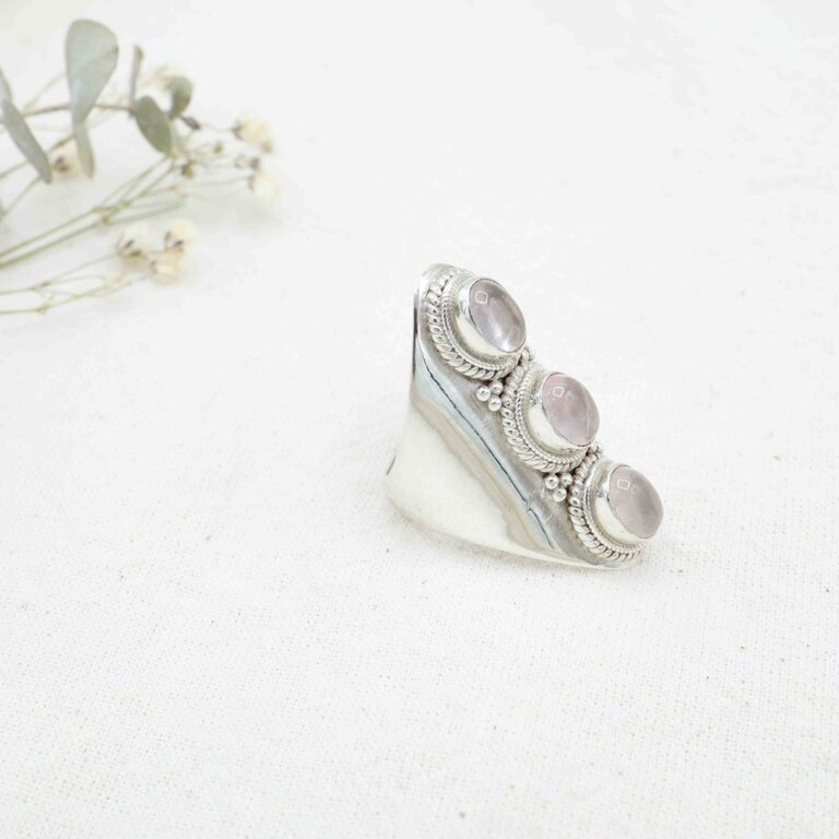 Rose Quartz Ring - Trois