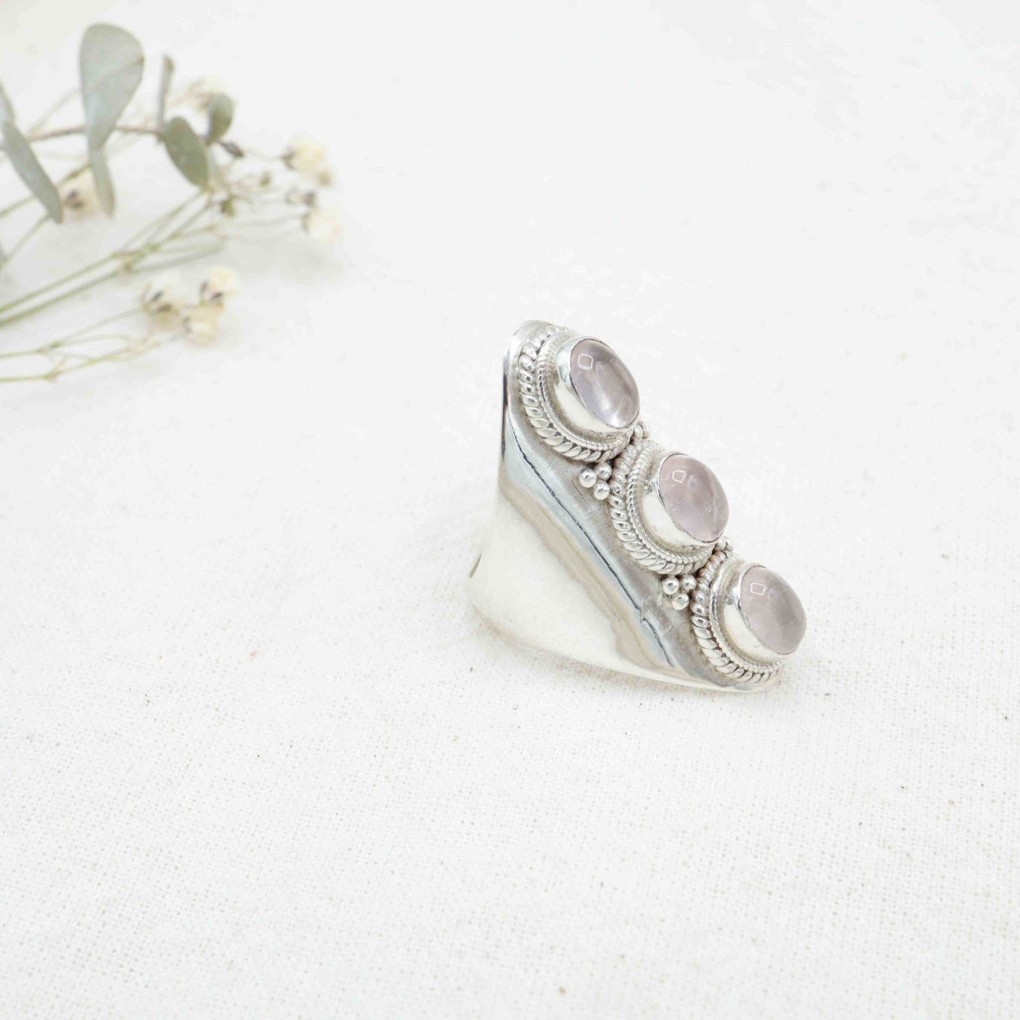 Rose quartz ring - Trois