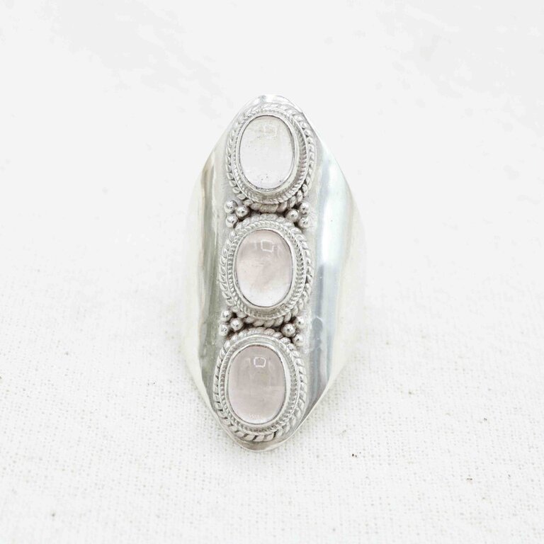 Rose Quartz Ring - Trois
