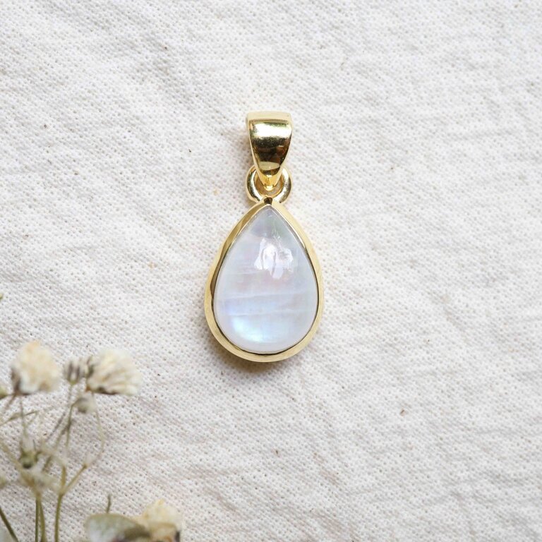 Rainbow Moonstone Pendant - Gold Plated