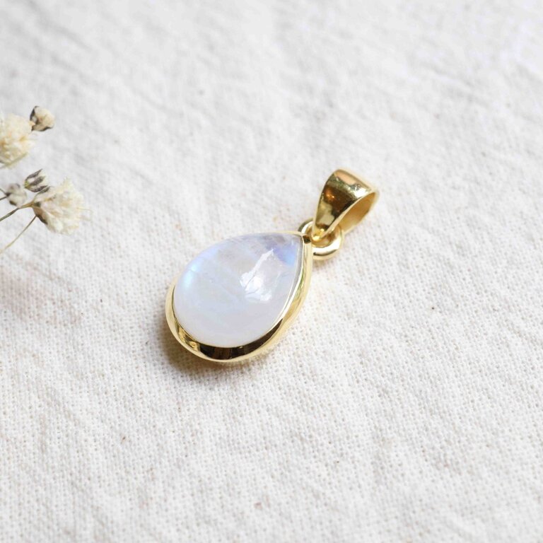 Rainbow Moonstone Pendant - Gold Plated